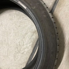 タイヤ215/45/17  17インチ　新品？の画像