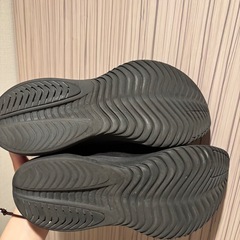 美品　サッカニー　　黒　スニーカー　27.5の画像