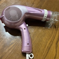 ヘアドライヤーの画像