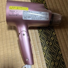 ✳️パナソニック　ドライヤー　ピンク　2016年製の画像