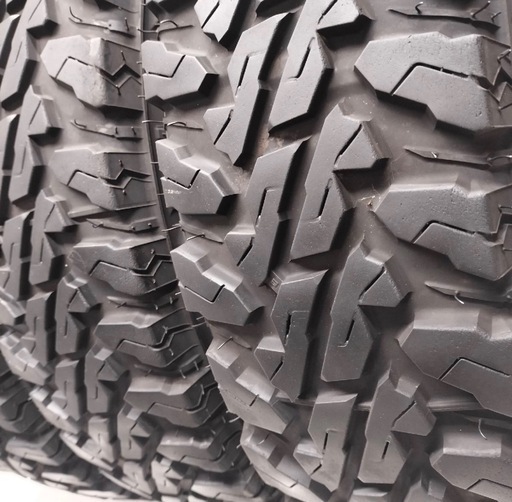 ジオランダーG003 175/80r16 2024年製　バリ溝　ジムニー
