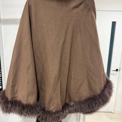 カシミヤ　ポンチョの画像