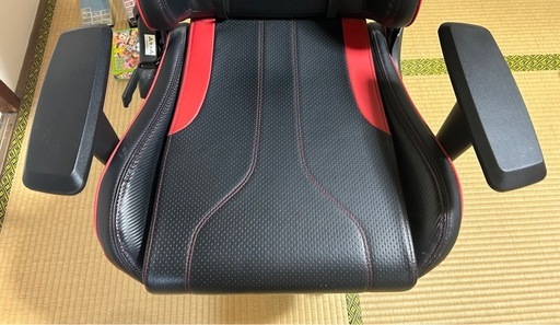 ✳️ニトリ　ゲーミングチェア　レッド×ブラック
