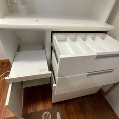 ニトリ食器棚　　30日or31日引き取りに来れる方限定の画像