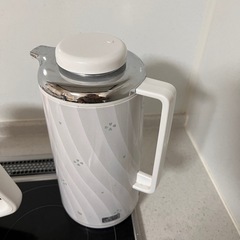 【3/30 14時まで】物干しラック／電気ケトル／魔法瓶（まとめて優先）の画像