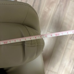 あぐらができる作業用ソファの画像