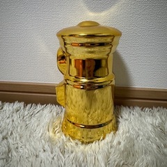 ポスト型金の貯金箱の画像