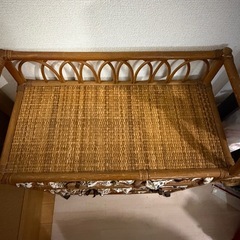 ラタン収納チェスト 6杯 バスケット付き 天然素材 キャスター付き ナチュラル インテリア 収納ラック 布付き カントリー風の画像