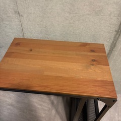 IKEA サイドテーブルの画像