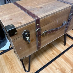 ビンテージボックスの画像