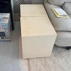 コンクリート調　ローテーブルの画像