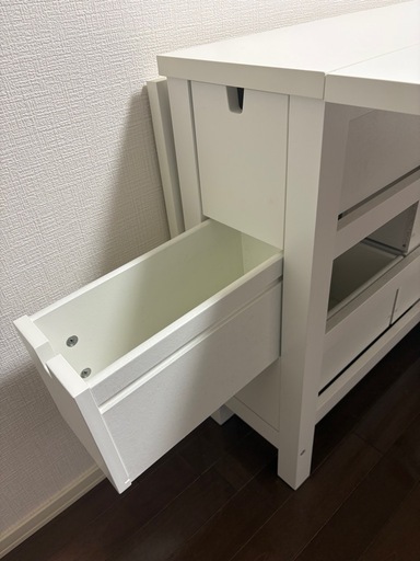 【お譲り先決まりました】ダイニングテーブルとチェア