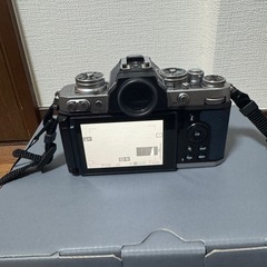 Nikon ミラーレス一眼カメラ Z fcセットの画像
