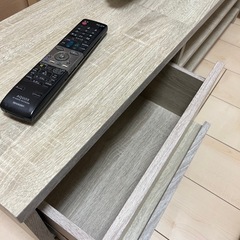 【急募】テレビとテレビ台セット　引き取りに来れる方のみ　大阪　茨木市　　の画像