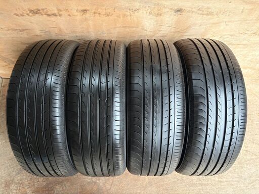 YOKOHAMAタイヤ BluEarth RV03 205/55R17 95V 中古タイヤ4本セット
