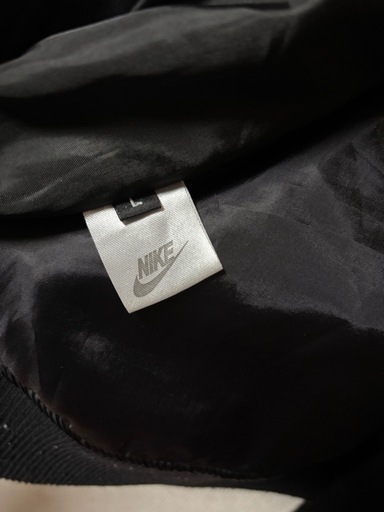 Tiffany & Co. Nike スタジャン Lサイズ