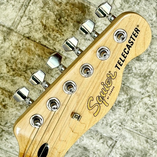 Suquier by Fender テレキャスター