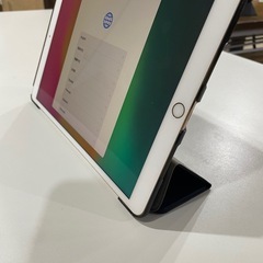 【受け渡し決定しました。。】iPad  第６世代32G + ケースの画像
