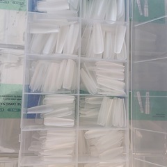 閉店-在庫処分-ネイルチップス約3000個の画像