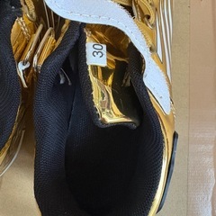 新品子供用サッカーシューズの画像