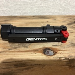 GENTOS(ジェントス) 作業灯 LED ワークライト ハンディタイプ USB充電式(専用充電池) 125~740ルーメン ガンツ GZ-X233/ マグネット旭川の画像