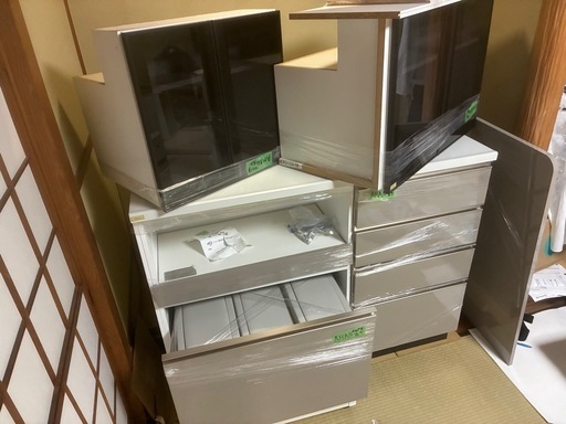 展示品タカラスタンダード キッチンボード&吊戸棚