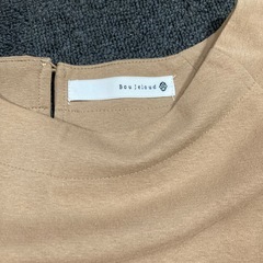 ブージュルードトップス
の画像