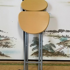 折りたたみイスの画像