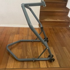 中古品　ASTRO製品メンテナンススタンドの画像