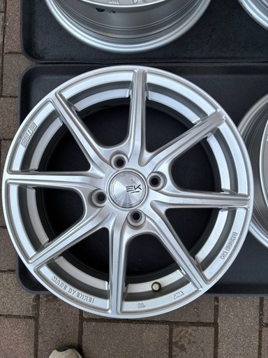 ［決まりました］美品　AME  ザインEK 15×5.5J +43 PCD100   4H シャインシルバー
