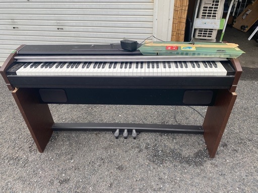 カシオの電子ピアノ「Privia PX-700」