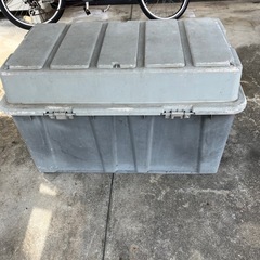 無料　物入れ　コンテナ　　物置の画像