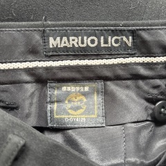 学生ズボンの画像