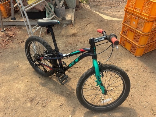 GT 
ストンパープライム 20インチ