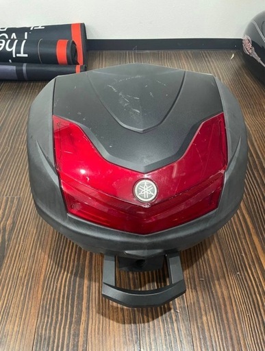 20%値下げ♪ ⑫YAMAHAヤマハ リアボックス トップケース ワイズギア ユーロトップケース  鍵を取り付けてご使用ください。