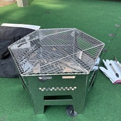 新品の焚き火台の画像