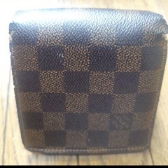 ルイヴィトン　
ダミエ二つ折りサイフの画像