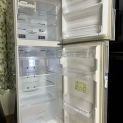 シャープ製225L冷蔵庫の画像