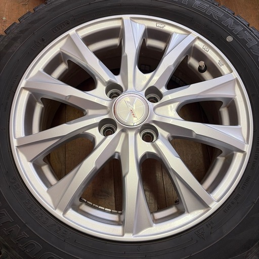 バリ溝　185/65r15 スタッドレス ダンロップウィンターマックス　21年製　アクア 