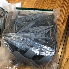 お取引き終了しました　マルチシート押さえ
未使用20個　　　　使用品18個の画像