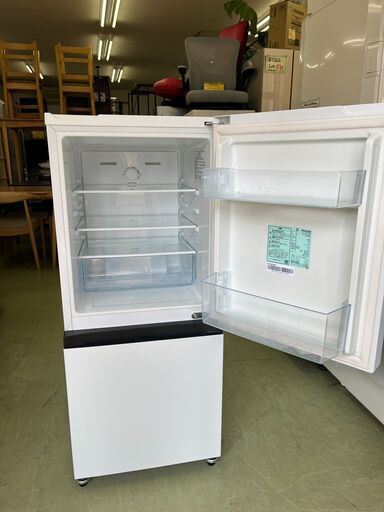 【リサイクルショップ ピカソ 小松原】?✨【2023年製】Hisense 冷凍冷蔵庫 135L✨冷凍49Lの引き出し式‼️一人暮らしに