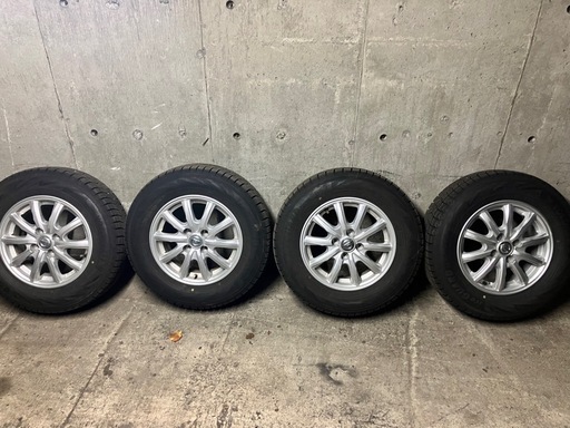 スタッドレス　185 70 R14 ホイール付き　4本　ノート　アクア　フィット　デミオ　マーチ