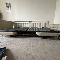 パラマウントベッド　　電動の画像