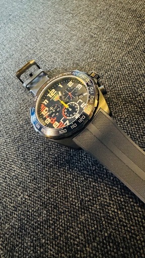 TAG Heuer フォーミュラ1 × Red Bull Racing 限定モデル