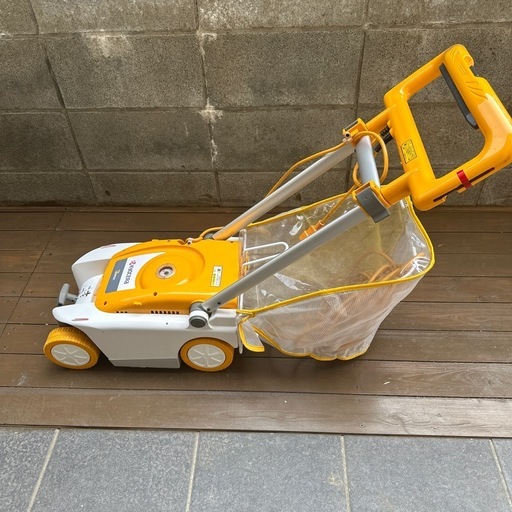 京セラ(リョービ) ロータリー式 芝刈機 LMR-2300 中古