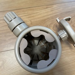 スリーコインズ　スマホ&ドリンクホルダーの画像