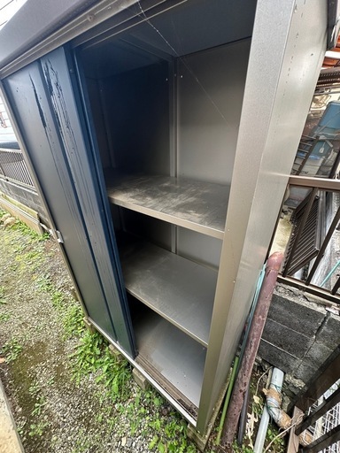 【運べる方のみ】綺麗な物置