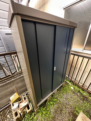【運べる方のみ】綺麗な物置
