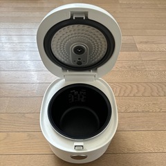 炊飯器　3号炊きの画像