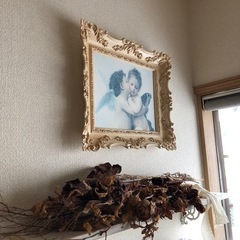 天使の絵 アンティーク調 額縁 壁飾りの画像
